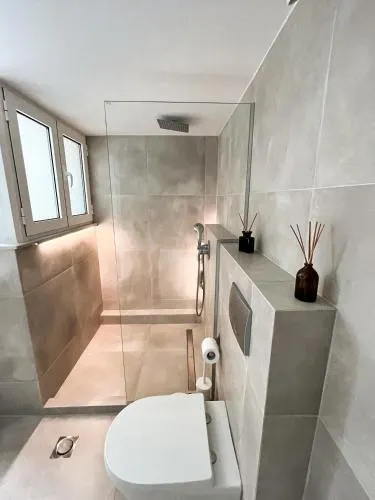 Porto Pireo Penthouse Sea View - Image 1
