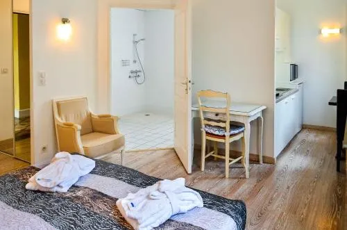 Hotel Beausejour - Image 1