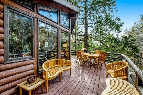 Tahquitz Rock Lodge - Image 1