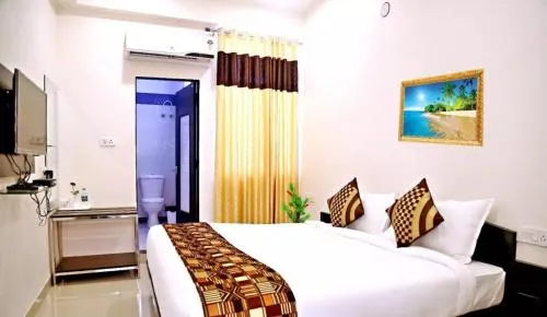 Hotel Raisina Hill - Image 1