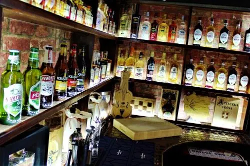 The Dove Inn - Image 1