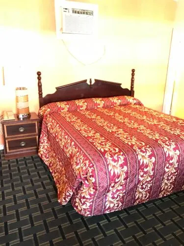 Budget Inn Downtown Mobile - Image 1