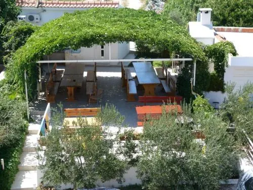 Apartmani Roko Sevid - Image 1