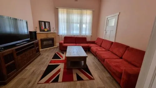 Spacious Holiday Home-Ramco - Image 1
