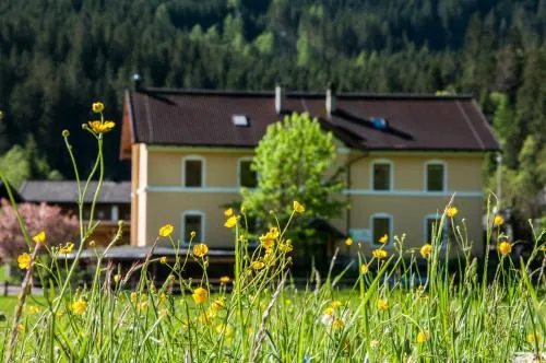Gabis Lodge - Image 1