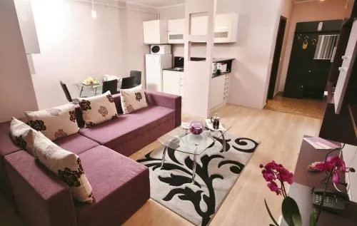 Vila Twins Apart Hotel - Image 1