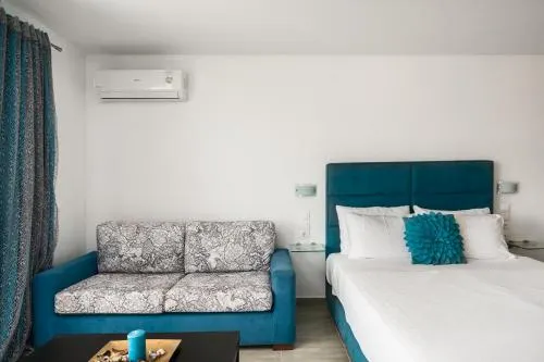 Delight Deluxe Hotel - Image 1