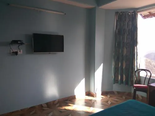 Peaceful & scenic Homestay in Shoghi Shimla - Image 1