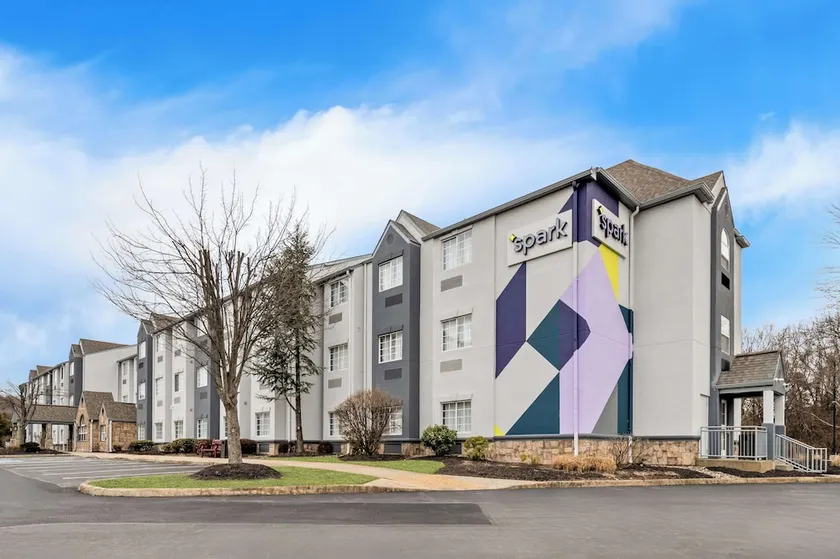 Comfort Inn & Suites Dulles Airport-Gateway - Image 1