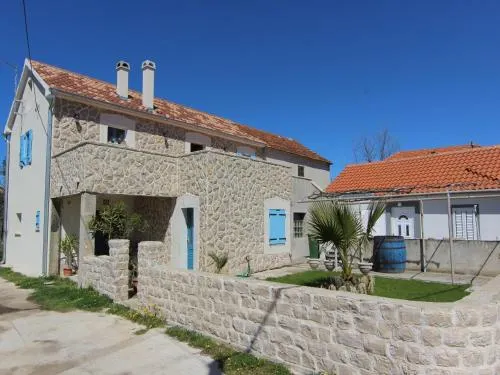 Apartment "Old house" - Image 1