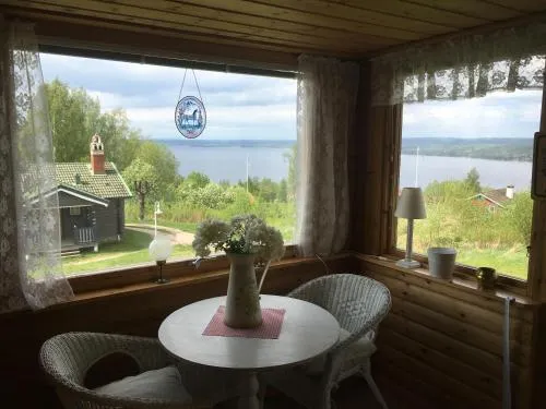 Augustas Bed & Breakfast - Image 1