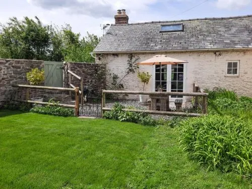 The Cider Barn - Image 1