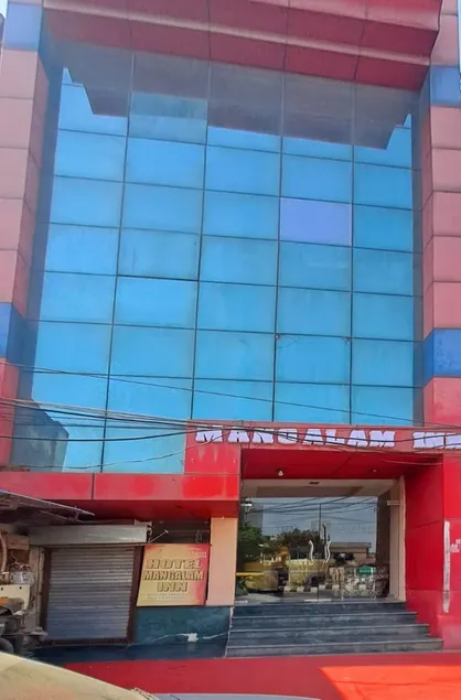 Goroomgo Mangalam Inn Lucknow - Image 1