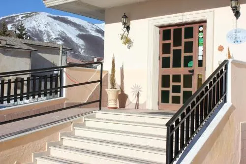 Hotel Cenzo - Image 1