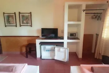 Praewa Villa 5 - Image 1