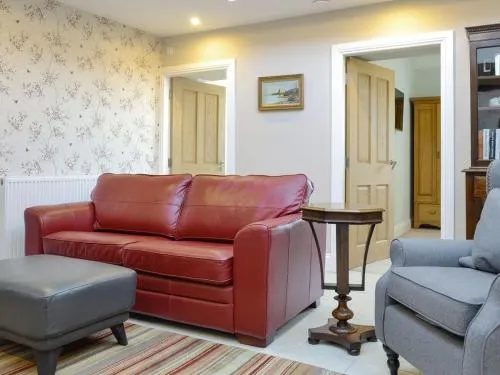 Courtyard Cottage Uk10542 - Image 1