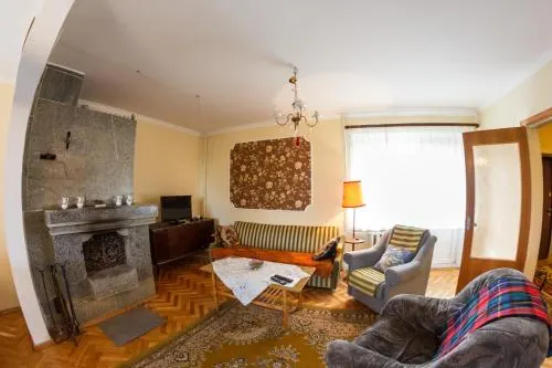Agrousadba Meyana Farmhouse - Image 1