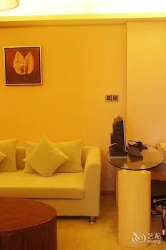 Youfeng Lakeview Hotel - Image 1