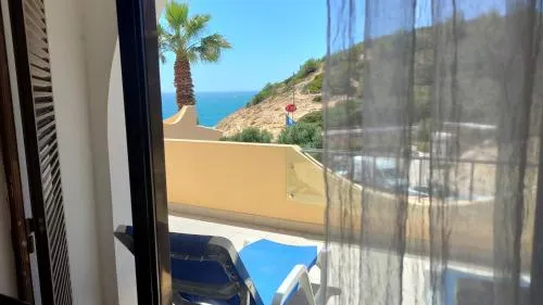Centeanes Beach Apartment - Image 1