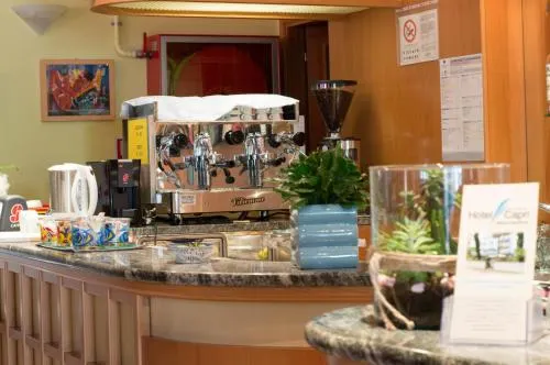 Hotel Capri - Image 1