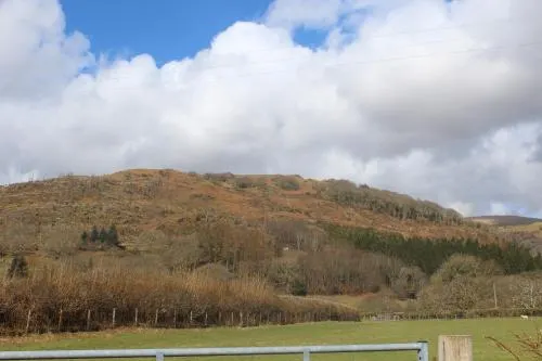 Capel- Y-Bryniau - Image 1