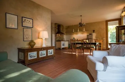 Tuscany Forever Sunset Apartments - Image 1