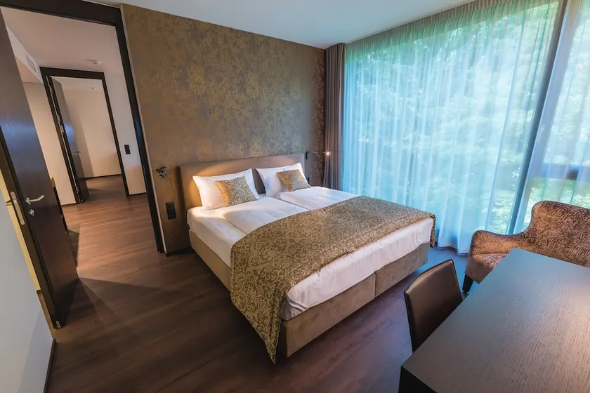 b_smart hotel Widnau - Image 1