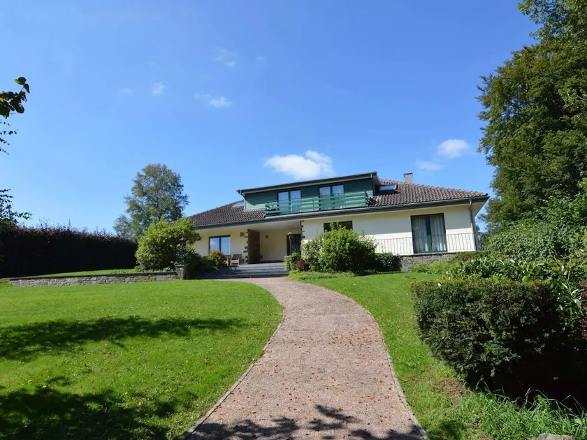 Unique, Comfortable Property With Many Extras - Image 1