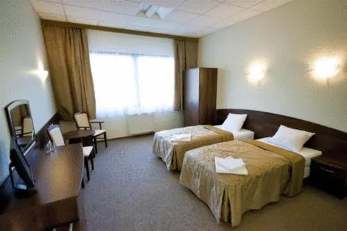 Hotel A4 Mop Zastawie - Image 1
