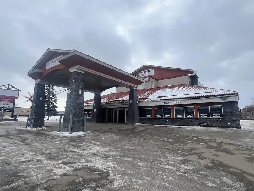 Ramada by Wyndham Prince Albert - Image 1