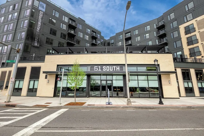 51 South-501 - Image 1