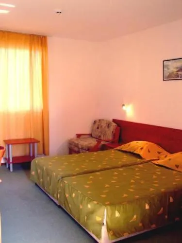 Hotel Del Mar - Image 1
