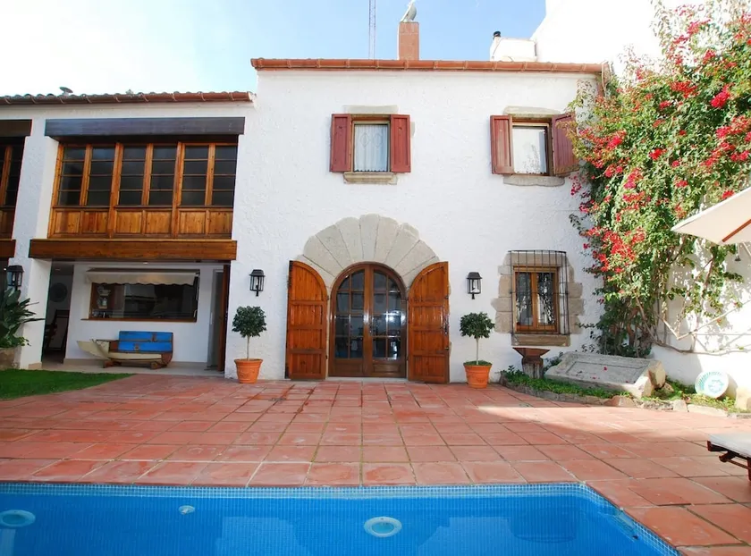 La Casona - Image 1