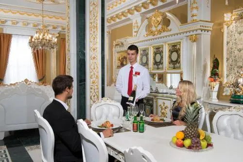 Hotel Aphrodite - Image 1