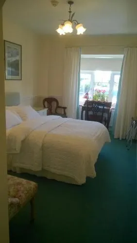 Sunrise Lodge - Image 1