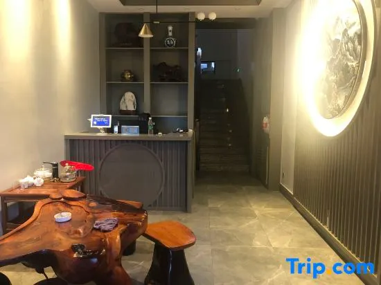 Pingliang Wanfuyuan Hotel - Image 1