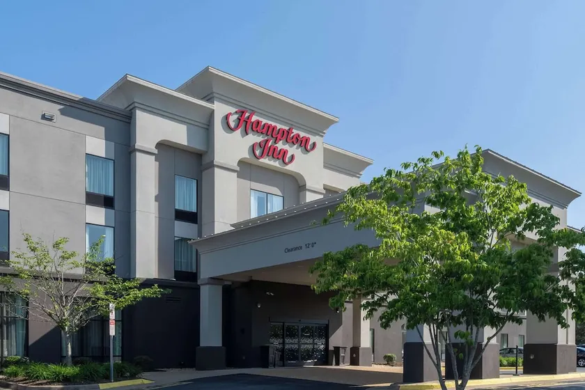 Hampton Inn Dahlgren - Image 1