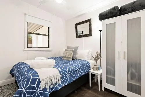 Echuca Bungalow - Image 1
