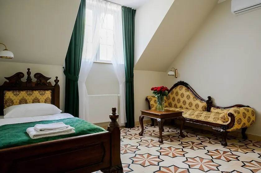 Hotel Palac - Image 1