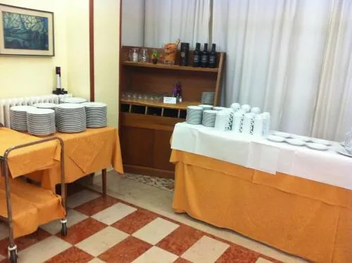 Hotel Villa Anna - Image 1