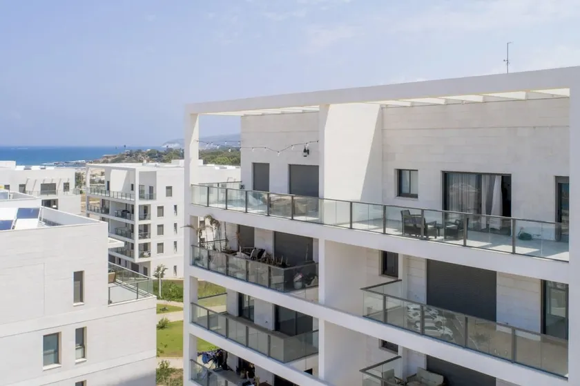 Stylish Penthouse Apartment Close to Akhziv Beach by Sea N' Rent - Image 1