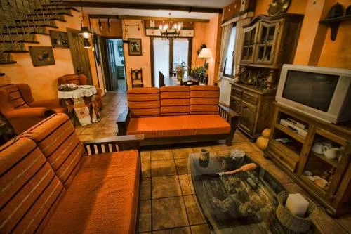 Casa Rural El Herrero De Pollos - Image 1