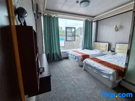 Mingdong Lake Hotel - Image 1