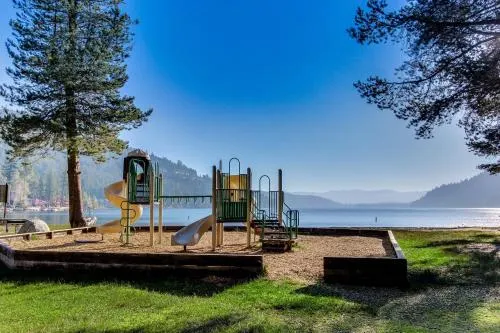 Donner Lakefront Retreat - Image 1