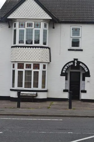 Newton House - Image 1