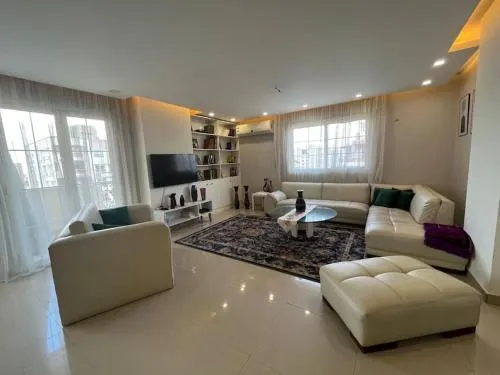 Unique apartment in Almaza - Image 1