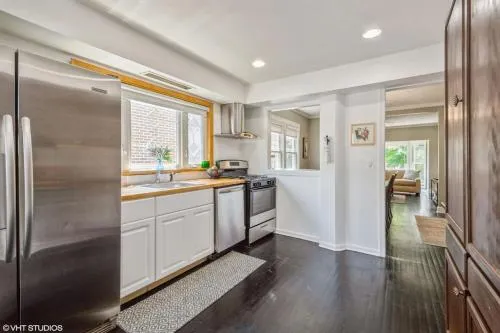 A terrific house for a large group. - Image 1