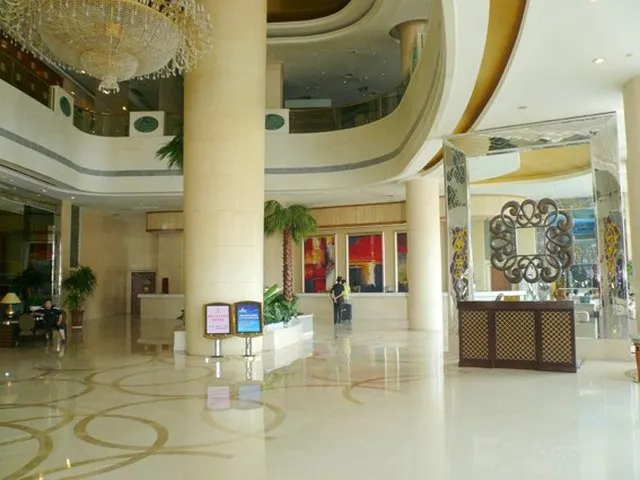 The Grand Tower Hotel - Image 1