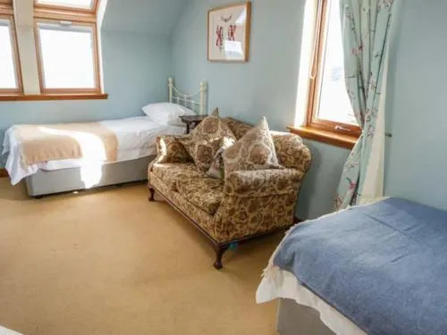 Coast House - Image 1