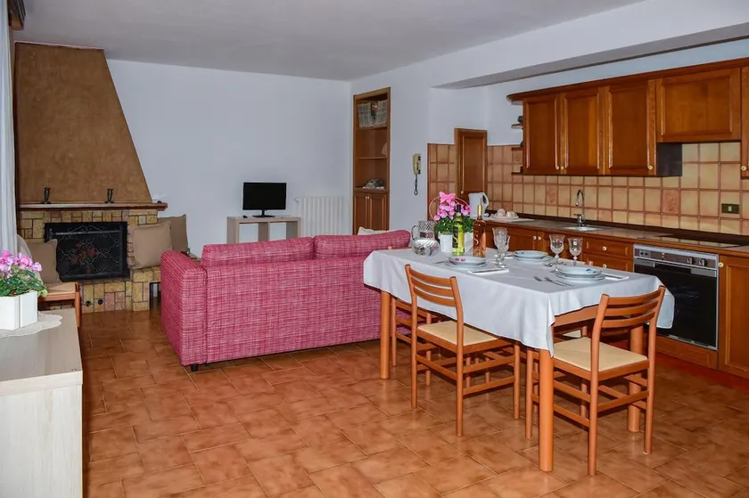 Ca Bearly in Nesso With 1 Bedrooms and 1 Bathrooms - Image 1